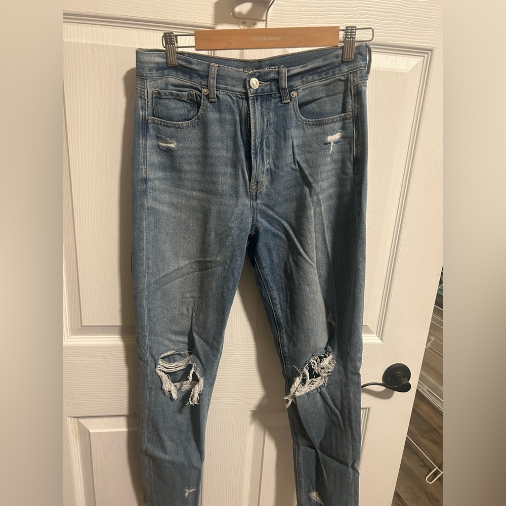 Abercrombie & Fitch, Ripped high rise jeans, Size 6 regular